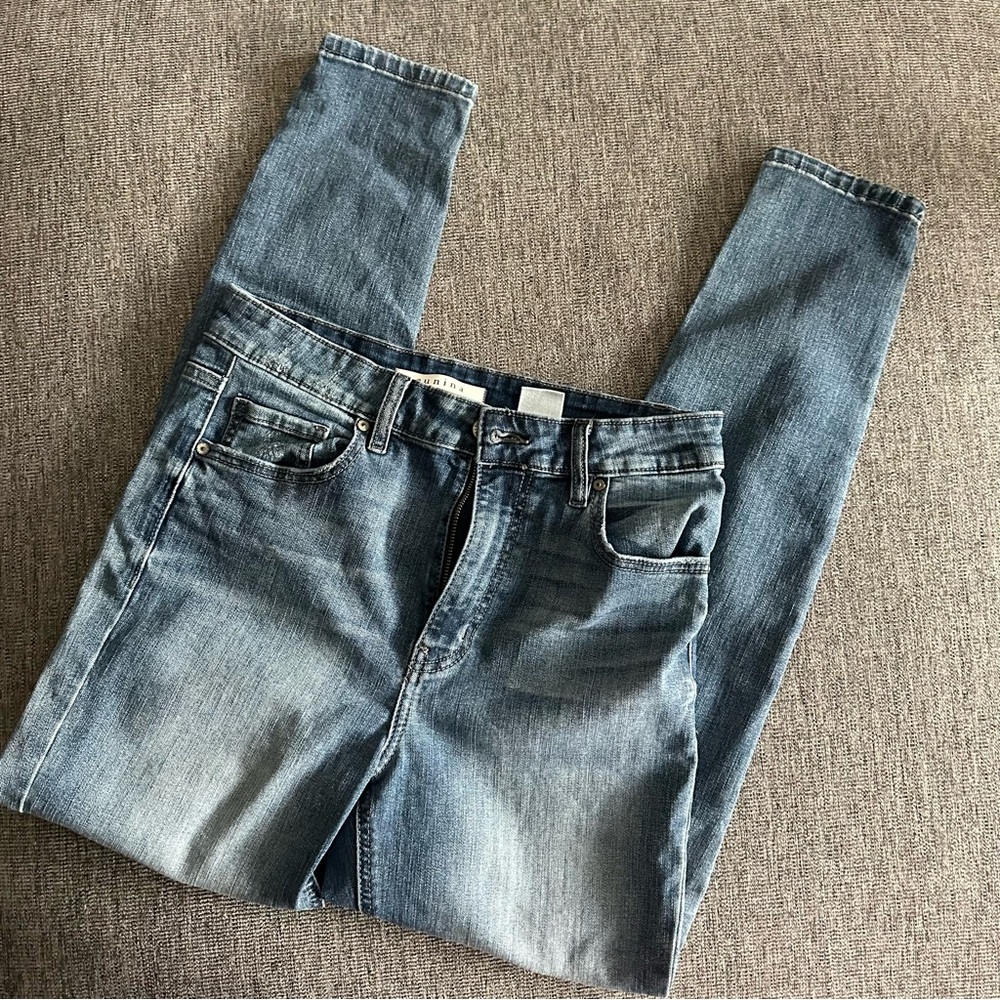 eunina || light wash Bella super high rise ankle skinny jeans